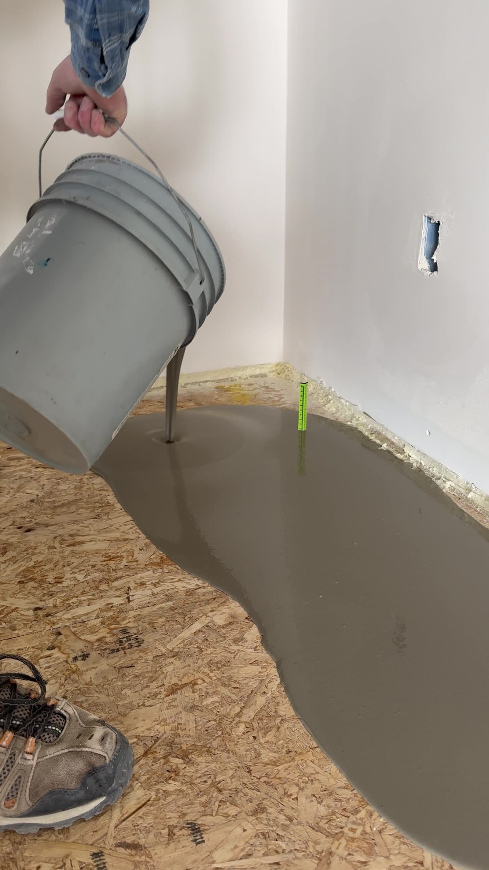 Floor Leveling & Subfloor Prep